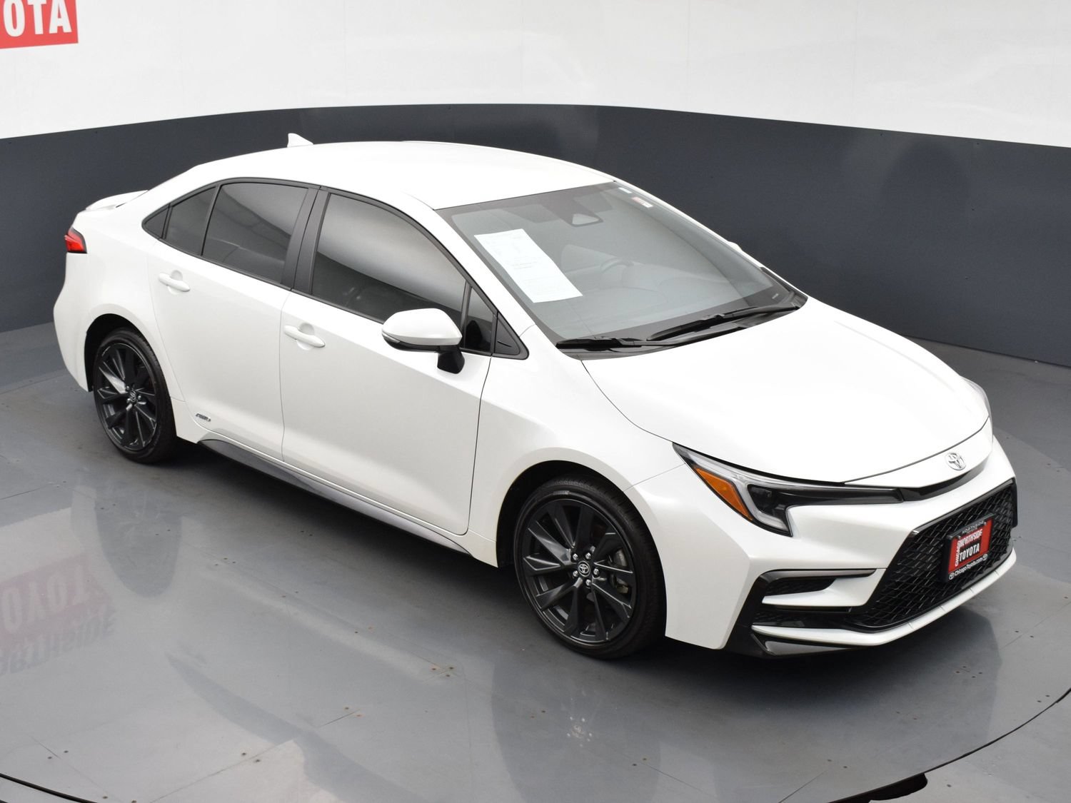 Used 2026 Toyota Corolla SE w/ SE Premium Package AWD/4WD image 22