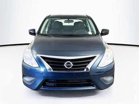 Used 2015 Nissan Versa SV image 6
