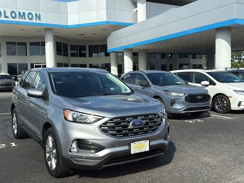 Used 2024 Ford Edge Titanium image 1