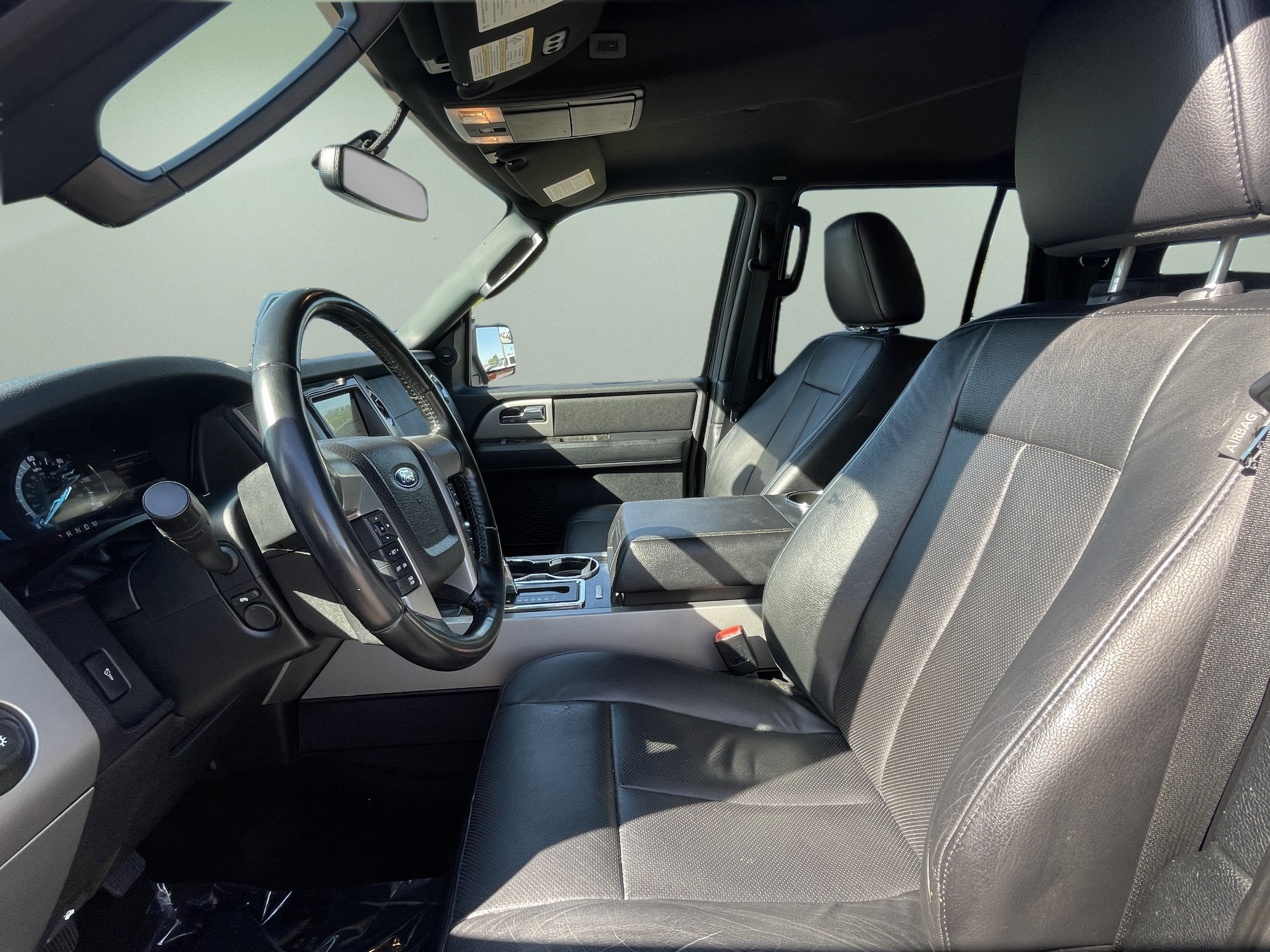 Used 2017 Ford Expedition Limited AWD/4WD image 12