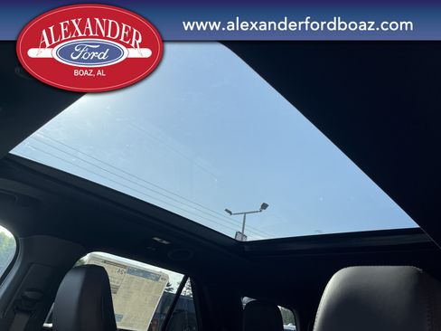 New 2026 Ford Explorer Platinum RWD image 32