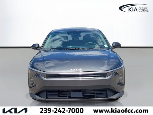 New 2026 Kia K4 FWD image 2