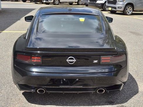 Used 2023 Nissan Z w/ Floor Mat Package (L93) RWD image 7