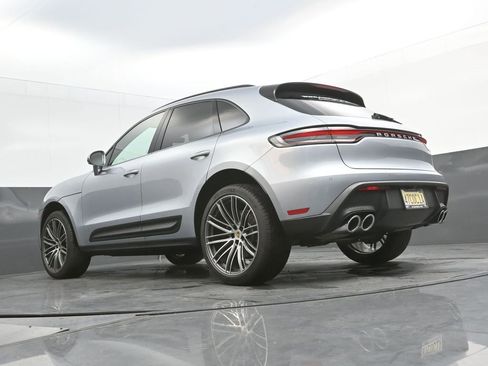 New 2026 Porsche Macan AWD/4WD image 31