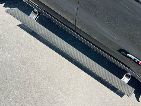 Used 2022 GMC Sierra 1500 AT4X image 20