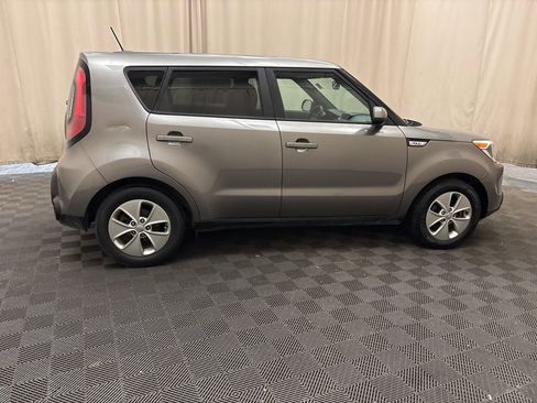 Used 2016 Kia Soul image 4