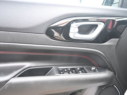 Certified 2024 Jeep Compass Trailhawk image 16