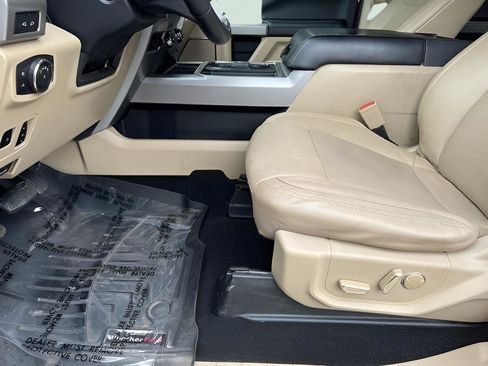 Used 2019 Ford F350 Lariat w/ Lariat Ultimate Package image 10