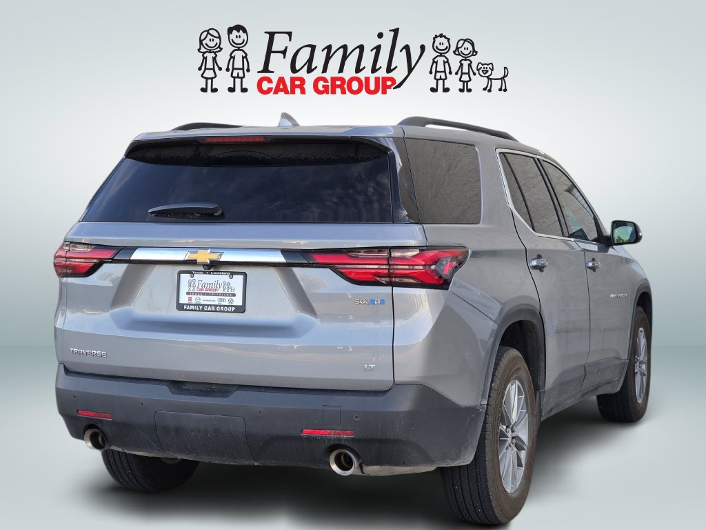 Used 2023 Chevrolet Traverse LT w/ LPO, Floor Liner Package FWD image 4