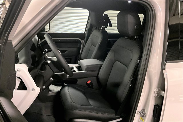 New 2026 Land Rover Defender 110 S AWD/4WD image 8