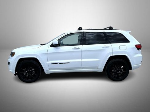 Used 2019 Jeep Grand Cherokee Altitude AWD/4WD image 8
