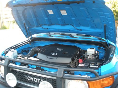 Used 2008 Toyota FJ Cruiser 4WD image 12