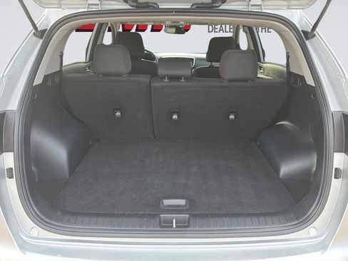 Used 2022 Kia Sportage LX image 26