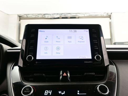 Used 2022 Toyota Corolla Cross LE image 19