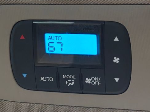 Used 2012 Honda Odyssey EX image 32