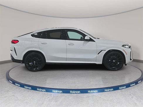 Used 2024 BMW X6 xDrive40i image 5