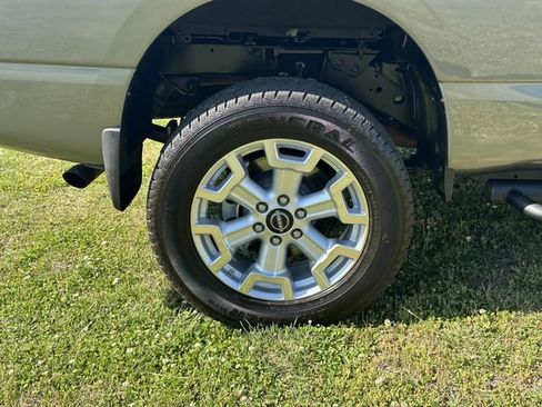 Certified 2024 Nissan Titan SV w/ SV Convenience Package AWD/4WD image 18