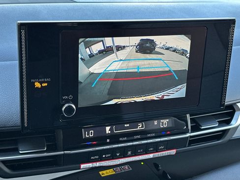 New 2026 Toyota Sienna LE FWD image 22
