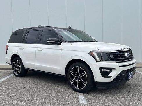 Certified 2020 Ford Expedition Limited w/ Equipment Group 303A AWD/4WD image 9