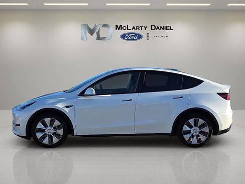 Used 2023 Tesla Model Y Long Range image 3