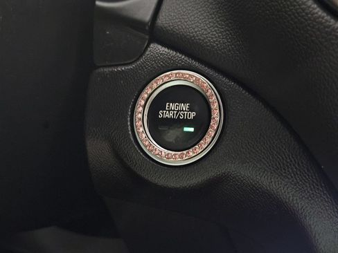 Used 2021 Chevrolet Equinox LT AWD/4WD image 15