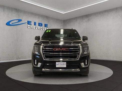 Used 2024 GMC Yukon SLT w/ SLT Luxury Package AWD/4WD image 10