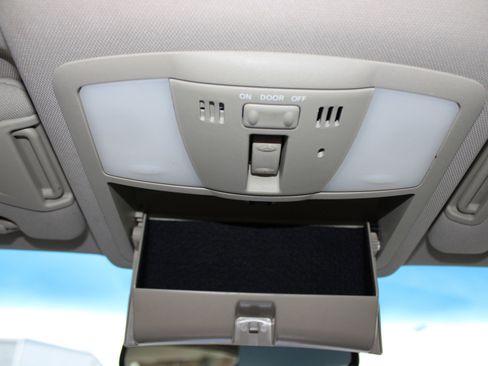 Used 2013 INFINITI G37 Journey w/ Premium Pkg image 27