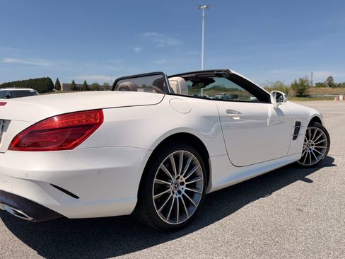 Used 2017 Mercedes-Benz SL 450 image 3