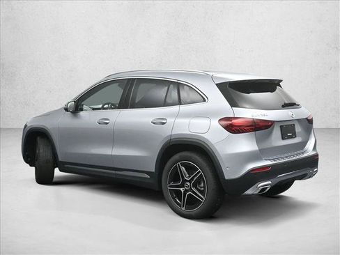Used 2026 Mercedes-Benz GLA 250 4MATIC image 6
