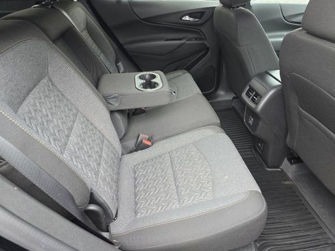 Used 2024 Chevrolet Equinox LT FWD image 17