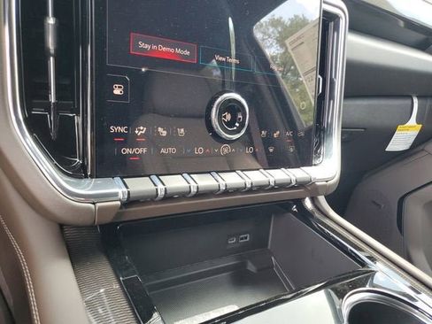 New 2026 GMC Yukon XL Elevation AWD/4WD image 23