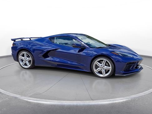 Used 2025 Chevrolet Corvette Stingray Preferred Cpe w/ Z51 Performance Package RWD image 9