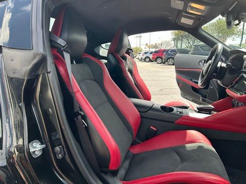 Used 2024 Nissan Z Performance w/ Floor Mat Package image 22