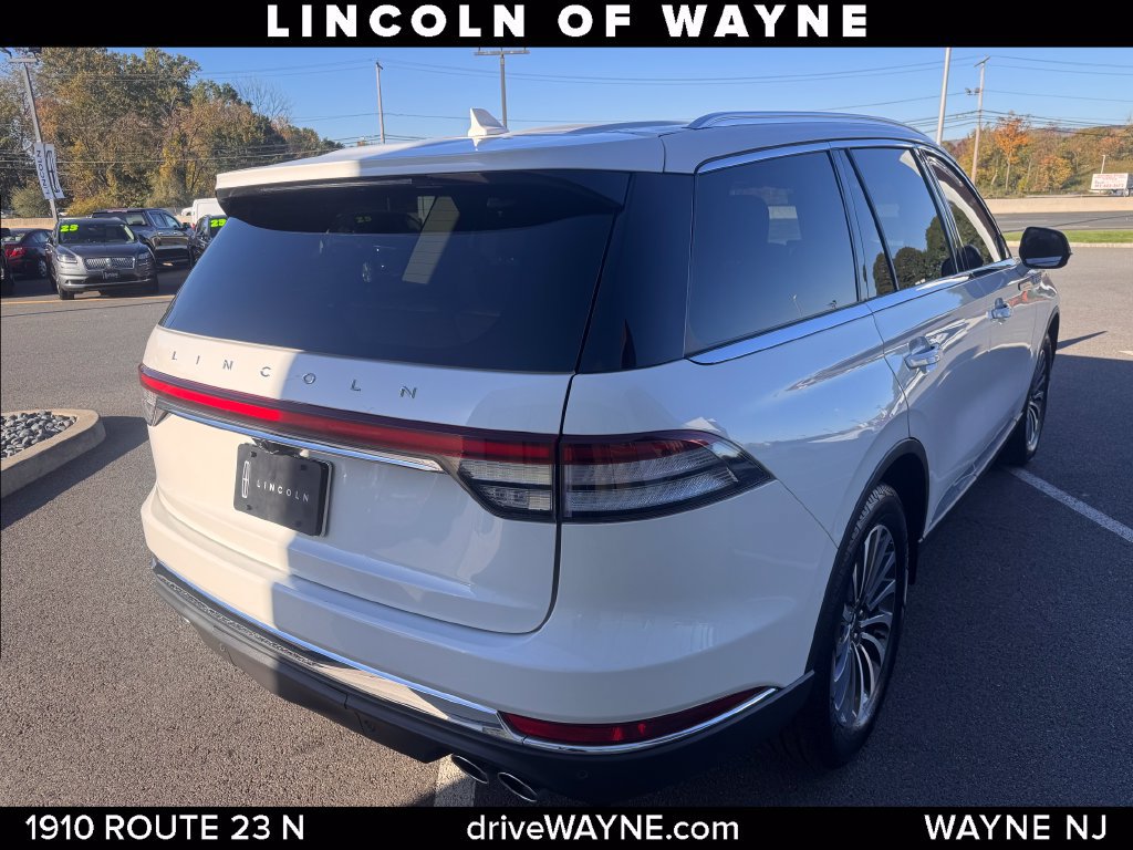 Certified 2024 Lincoln Aviator AWD w/ Premium Package image 8