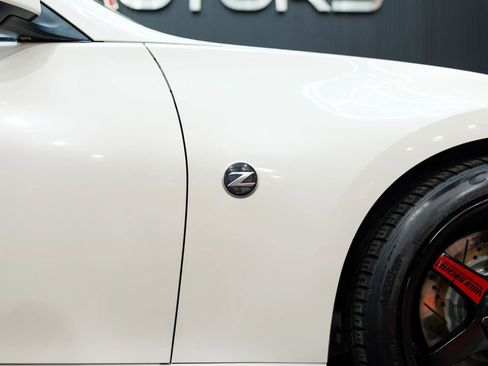 Used 2013 Nissan 370Z NISMO w/ Bose Pkg image 13