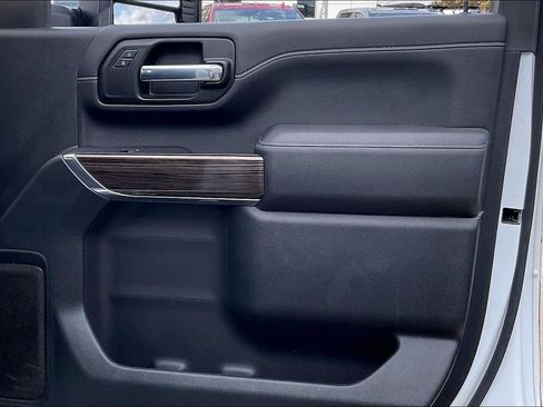 Used 2021 Chevrolet Silverado 2500 LT w/ Convenience Package image 22