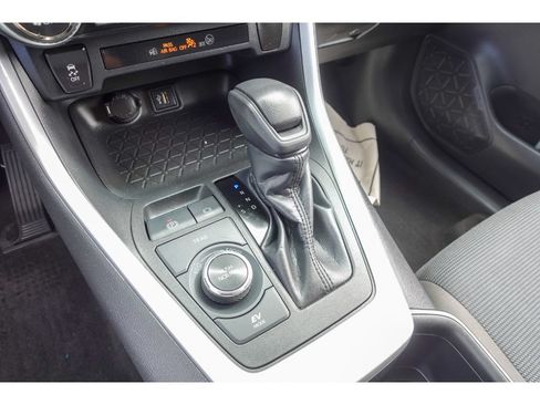 Certified 2023 Toyota RAV4 LE AWD/4WD image 16