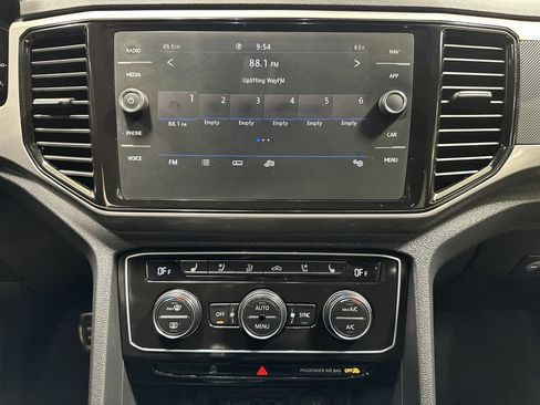 Used 2020 Volkswagen Atlas Cross Sport SEL Premium R-Line AWD/4WD image 19