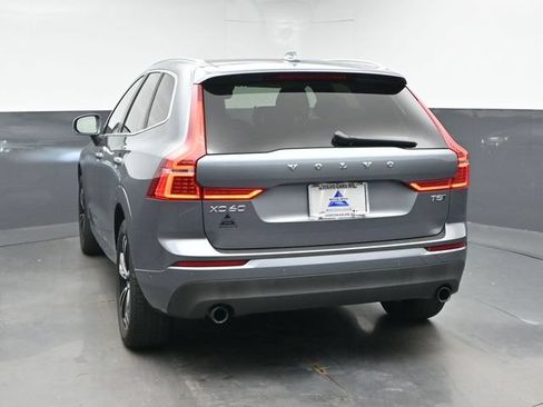 Used 2019 Volvo XC60 T5 Momentum w/ Multimedia Package AWD/4WD image 7