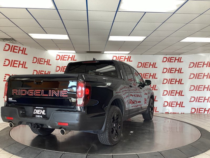 Used 2025 Honda Ridgeline Black Edition image 7