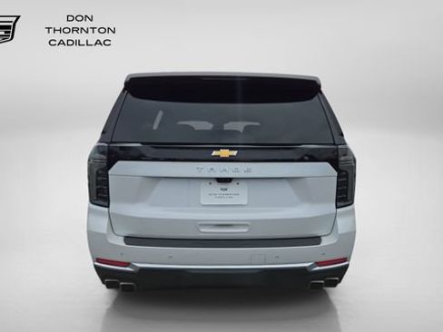 Used 2025 Chevrolet Tahoe High Country AWD/4WD image 4