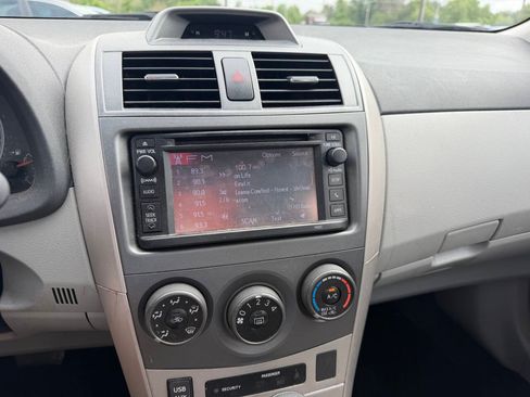 Used 2013 Toyota Corolla LE w/ Premium Pkg FWD image 14