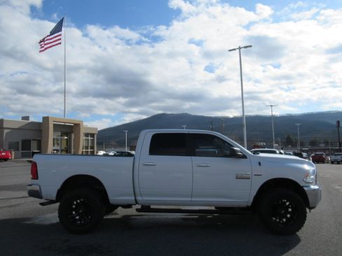 Used 2017 RAM 2500 SLT image 2