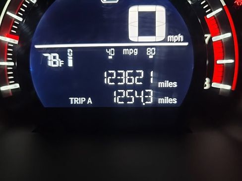Used 2017 Honda Civic Sport image 24