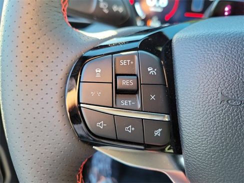 Used 2025 Ford Explorer ST-Line w/ Premium Package image 5