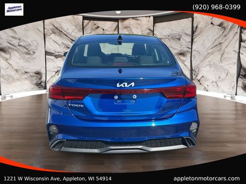 Used 2022 Kia Forte LXS FWD image 5