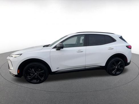 Used 2024 Buick Envision Sport Touring image 9