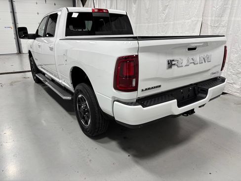 Used 2026 RAM 2500 Laramie AWD/4WD image 5