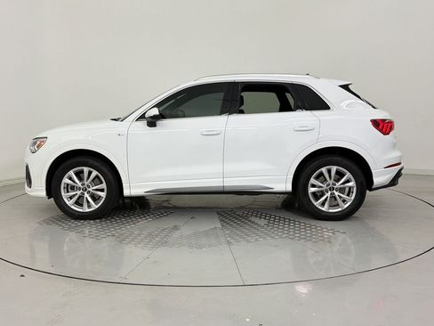 Certified 2025 Audi Q3 2.0T Premium image 2