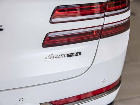 Used 2024 Genesis GV80 3.5T Prestige Signature w/ Security Package AWD/4WD image 15